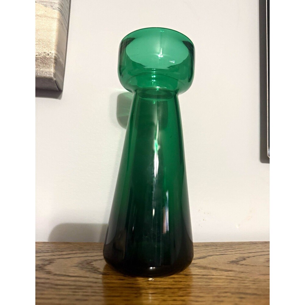 Pairpoint Glass Company Emerald Green Vase, Hyacinth forcing vase